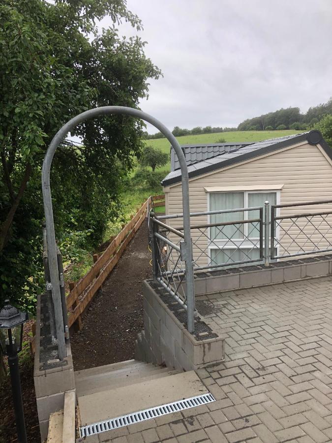 Ferienhaus Chillout Chalets Daun-Kradenbach Exterior foto